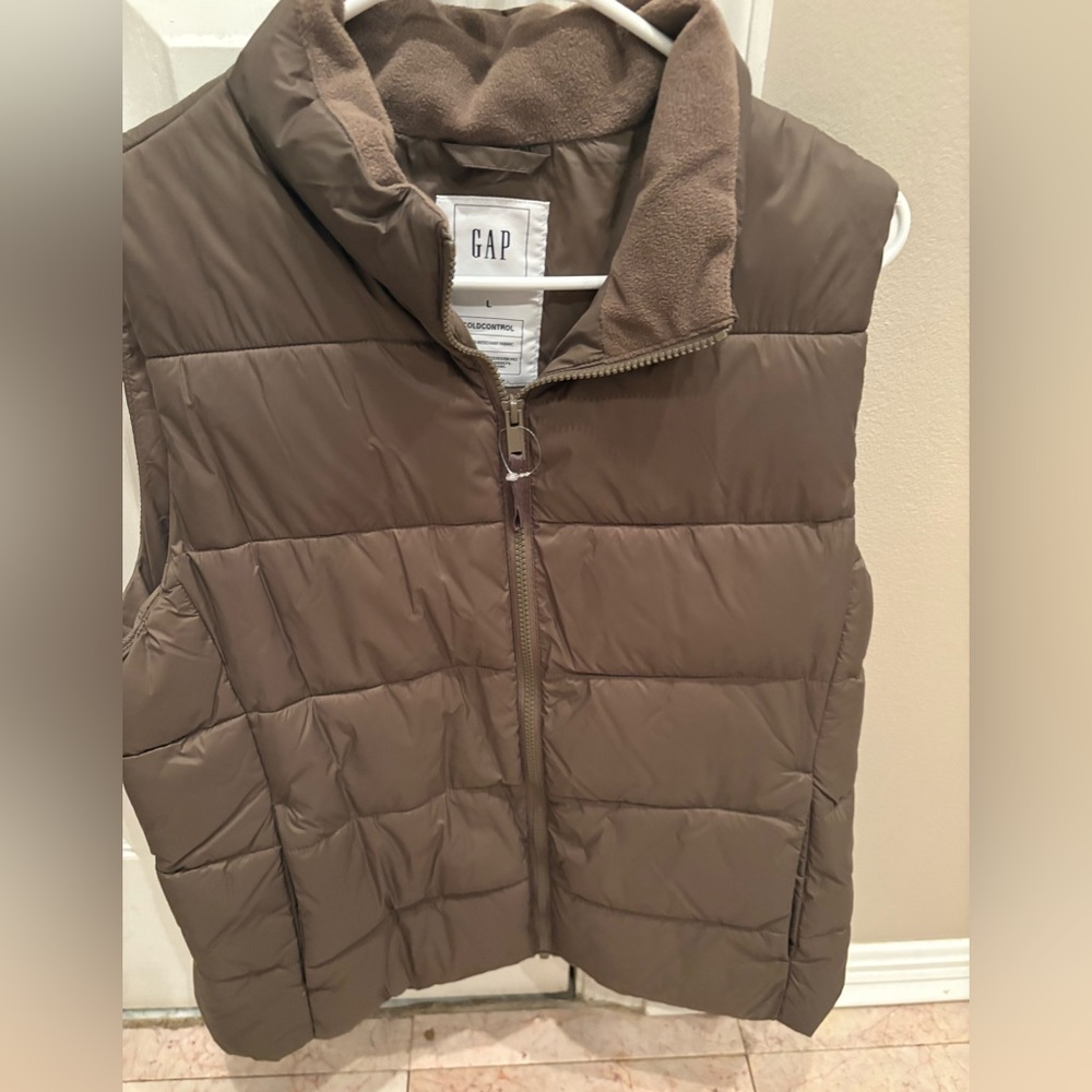 GAP Tan Quilted Vest